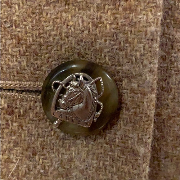 Blazer - Picture 3 of 5